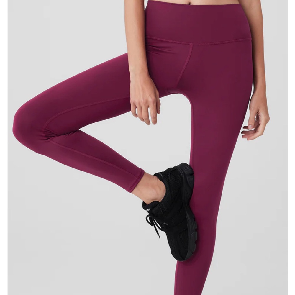 LIMITED COLOR Dark Magenta Alo Yoga leggings